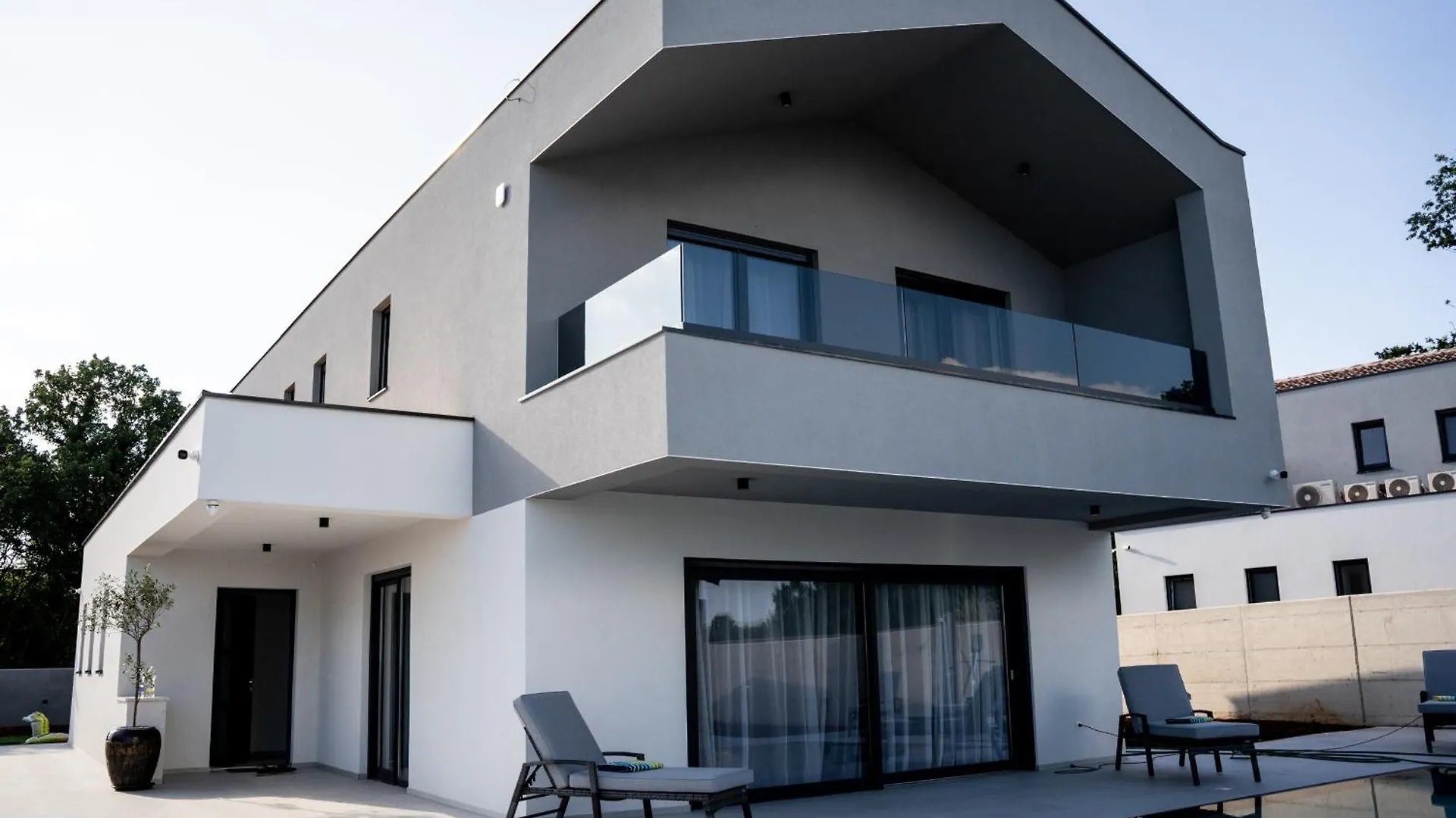 Villa Istra Relax Smaragd For 8 People With Heated Pool & Pet Friendly Only 800 M From The Beach Rebici